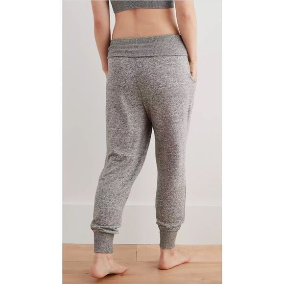✨Aerie Foldover Grey Sz Large Jogger✨ - Picture 2 of 6